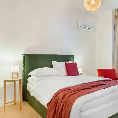 Maryflower Premium Apartments Piraeus Exterior photo
