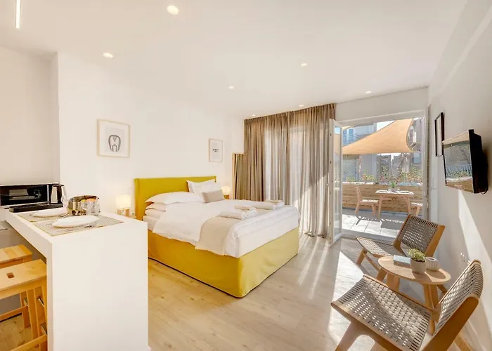 Maryflower Premium Apartments Piraeus