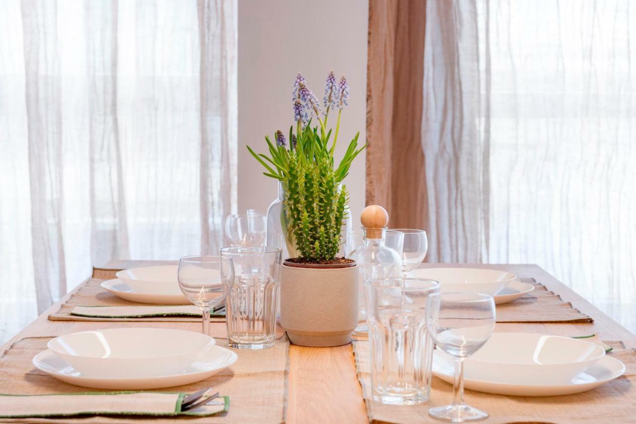 Maryflower Premium Piraeus