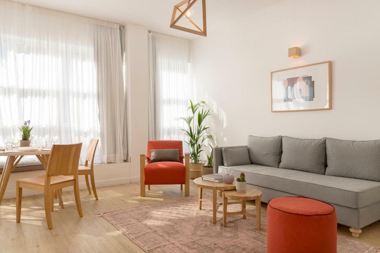 Maryflower Premium Piraeus